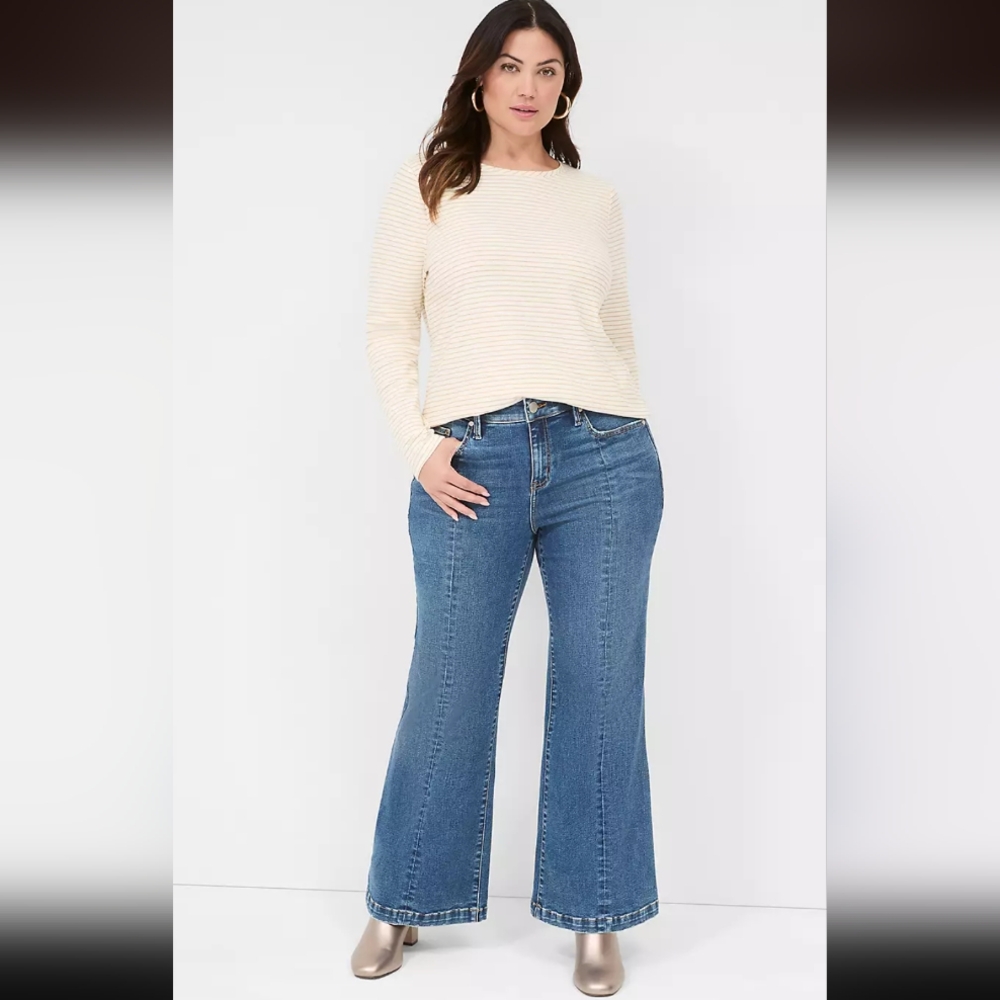 Sz 24 LB Signature Fit Flare Jean